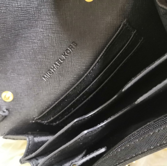 MK - WOC leather crossbody - Picture 2 of 3